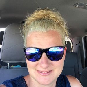 Meet your Posher, Stacey